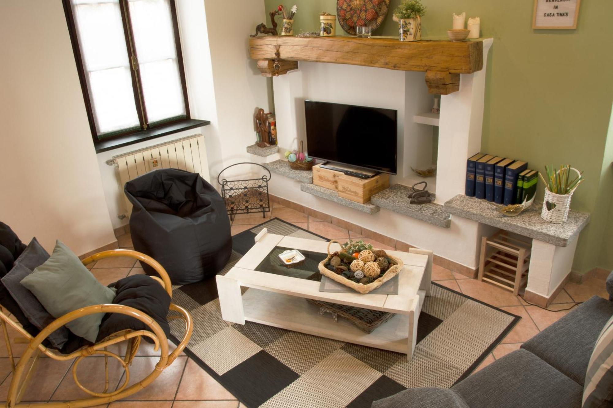 Tinas Yellow Home Leggiuno エクステリア 写真