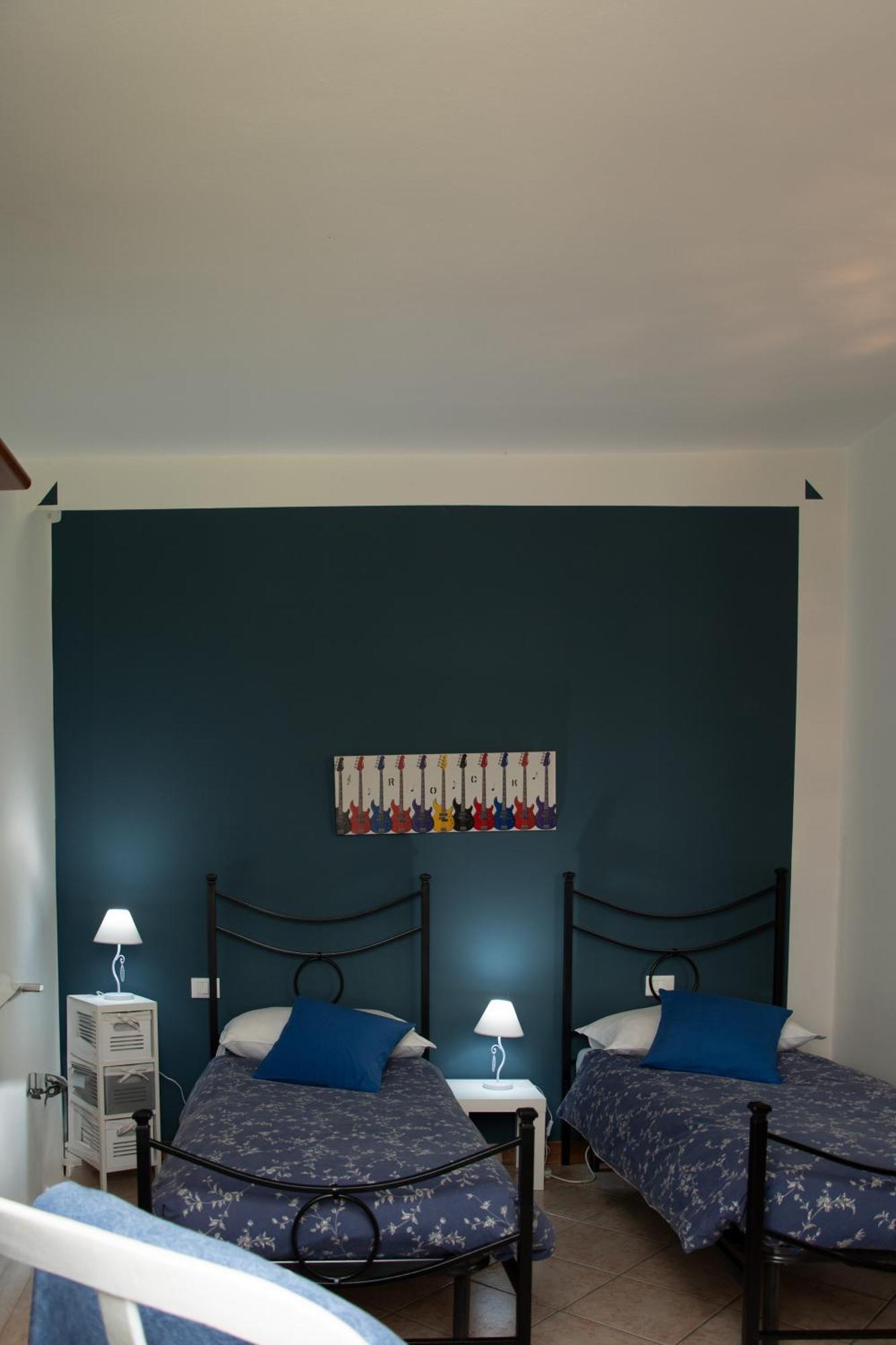 Tinas Yellow Home Leggiuno エクステリア 写真